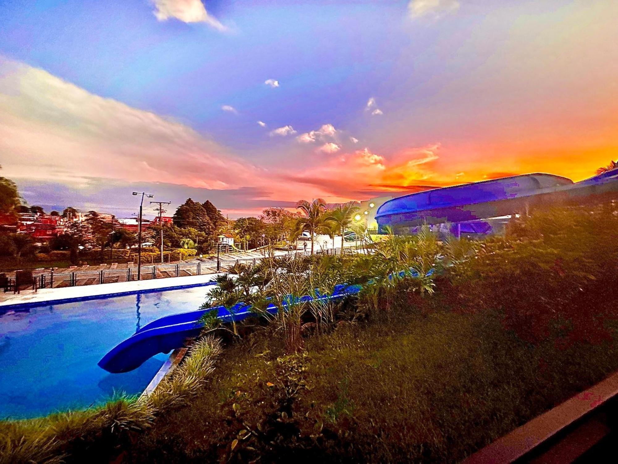 Apartamento Privado Vacacional A 5M Del Aeropuerto, 20 Minutos Del Parque Del Cafe Y Centro De Armenia Con 4 Piscinas, 3 Jacuzzi, Sauna By Molca Xperiences 3H ภายนอก รูปภาพ