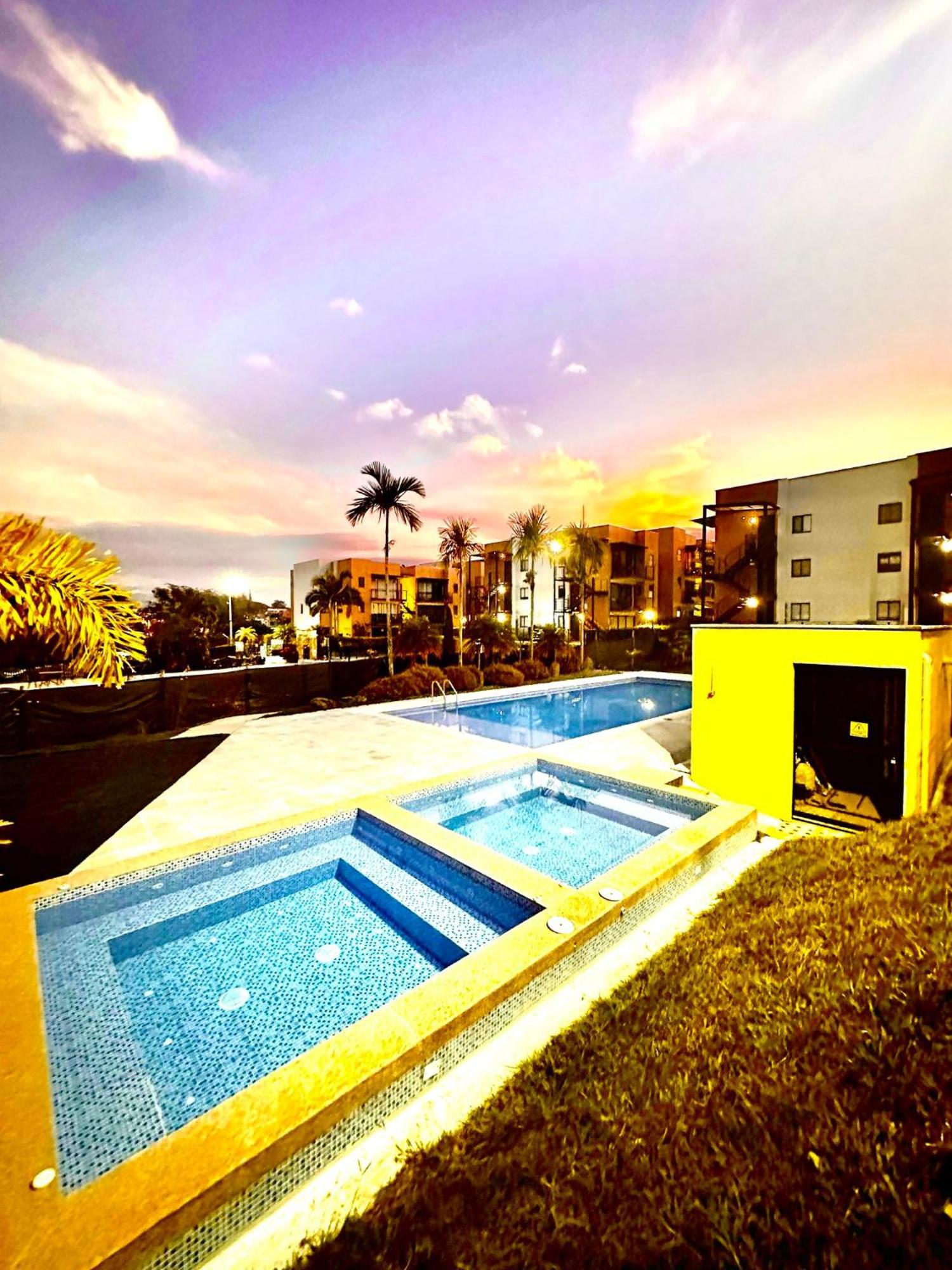 Apartamento Privado Vacacional A 5M Del Aeropuerto, 20 Minutos Del Parque Del Cafe Y Centro De Armenia Con 4 Piscinas, 3 Jacuzzi, Sauna By Molca Xperiences 3H ภายนอก รูปภาพ